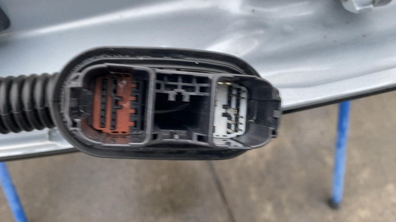 ⭕ 2022-2024 Rivian R1T Rear Passenger Side Door Shell Panel Right Silver EXP004