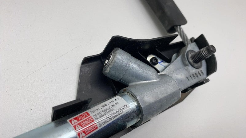 12-20 Tesla Model S Front Right Lap Pretensioner 16-20 Tesla Model X F