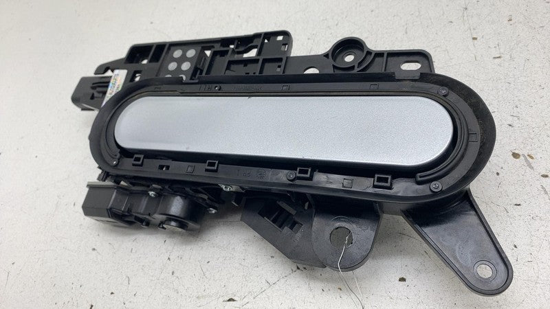 ⭕ 2022-2024 Rivian R1T R1S Rear Passenger Door Handle Right Silver PT0