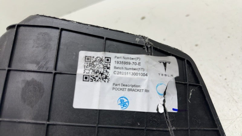 ⭕ 25-26 Model Y Rear Passenger Side Trunk Pocket End Bracket Right 193