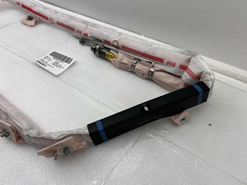 100526200D 2012-2020 Tesla Model S Passenger Side Roof Curtain Safety Airbag Right Assembly