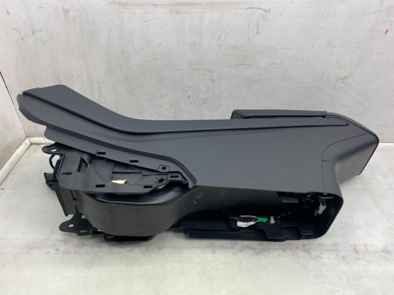 1093295-00-A ⭕17-20 Model 3 Front Center Console Armrest Cup Holder Carrier GEN1 1093295-00-A