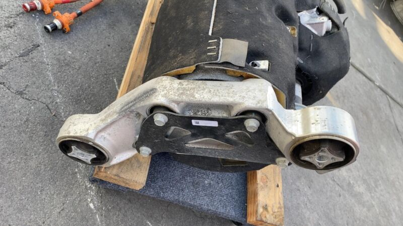 1035000-00-F ⭕14-18 Tesla Model S X Electric Engine Motor Front Small Drive Unit 1035000-00-F