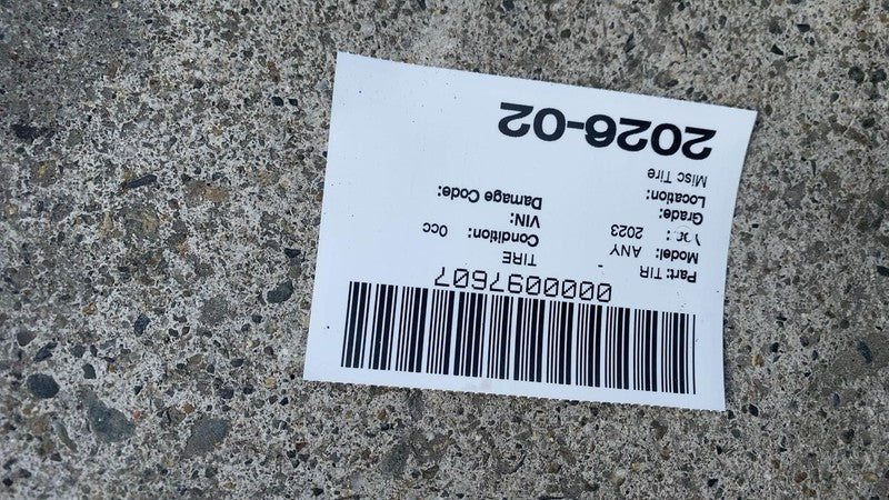 ⭕ Road Hugger 235/40R19 96V Tubeless Radial Tire