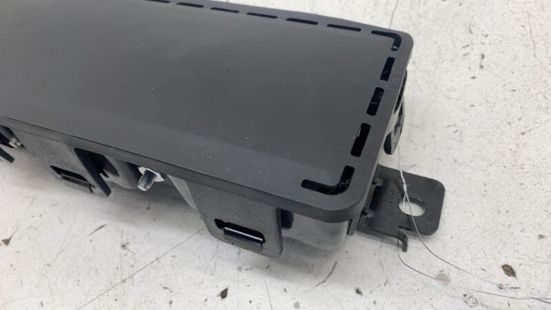 100526000G 2012-2015 Tesla Model S Front Passenger Side Lower Knee Airbag Right RH Assembly