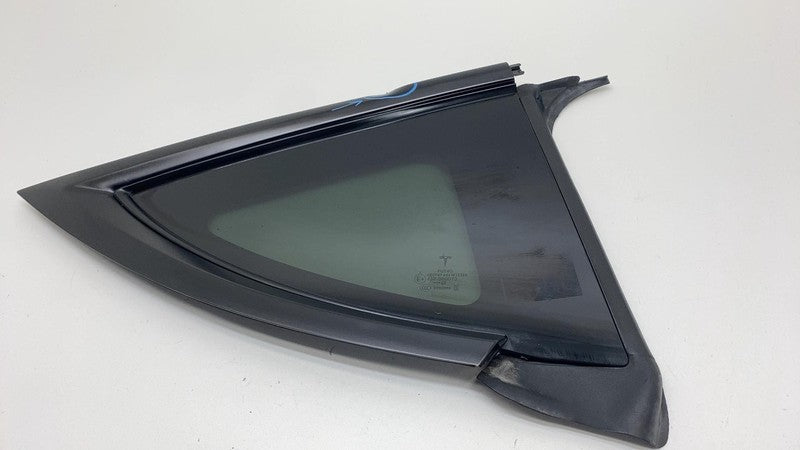 1495745-00 2020-2024 Tesla Model Y MY Rear Passenger Side Quarter QTR Window Glass Right RH