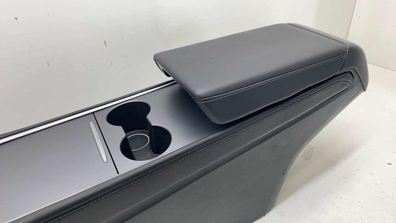 1617526-71-C ⭕ 21-24 Tesla Model Y Front Center Console Storage w/ Armrest GEN 2 1617526-71-C