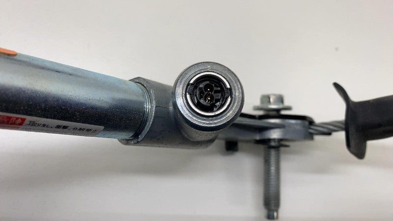 2012-2020 Tesla Model S Front Passenger Side Lap Pretensioner Right 10