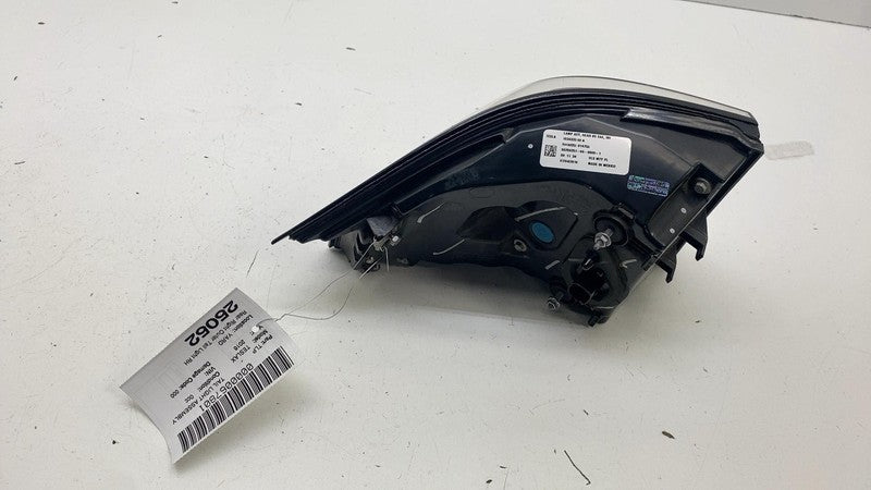 103433300A ⭕ 2016-2020 Tesla Model X Rear Right Outer Taillight LED Tail Lamp 1034333-00-A