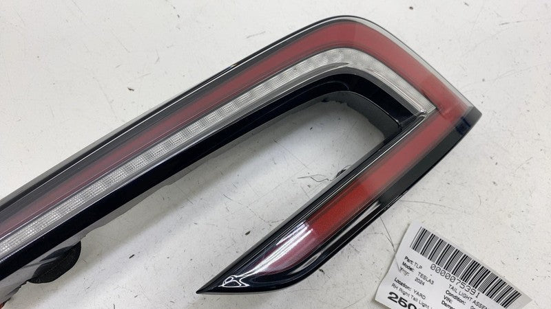 1691500-00-F ⭕ 24-25 Model 3 Rear Passenger Taillight Quarter Tail Lamp Right RH 1691500-00-F