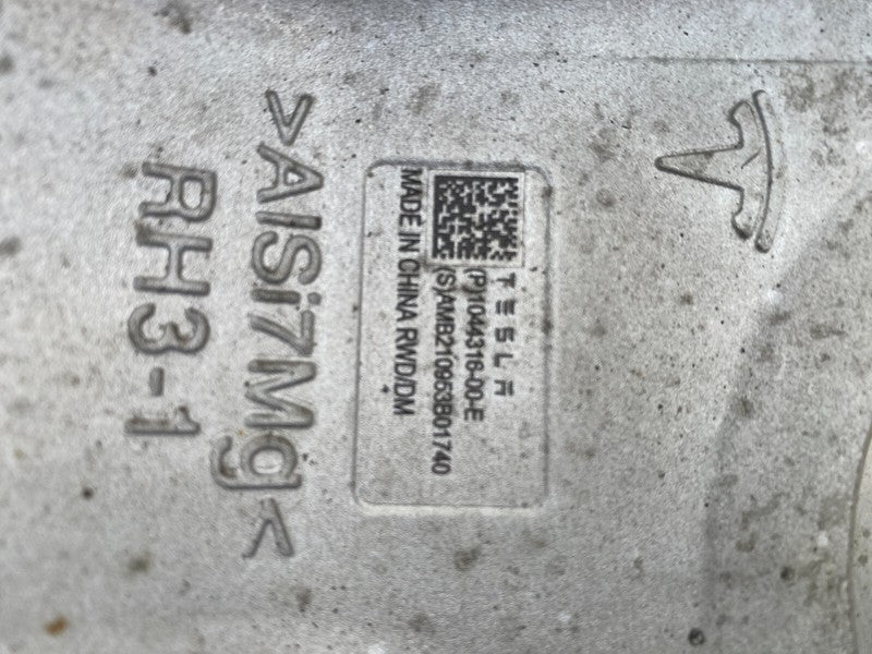 104431600E ⭕17-23 Model 3 Front Right Spindle Knuckle + Hub (150mm Non-Driven) 1044316-00-E