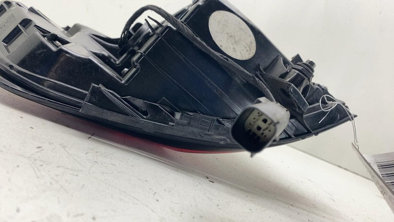 ⭕ 2021-2024 Polestar 2 Rear Right Quarter Panel Outer LED Tail Light Lamp Assy