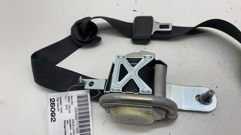 ⭕ 2016-2020 Tesla Model S Front Right 1st Row Seat Belt & Retractor 10