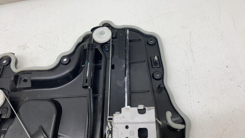 1096622-00-J ⭕17-20 Tesla Model 3 Rear Left Window Regulator and Motor + Carrier 1096622-00-J