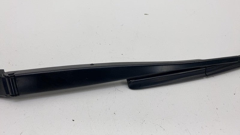 ⭕ 2022-2024 Rivian R1T R1S Front Driver Side Windshield Wiper Arm & Bl