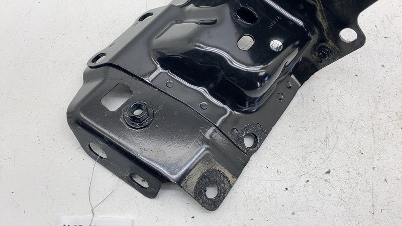 ⭕ 22-25 Rivian R1S Front Driver Side Wheelhouse Body Support Frame Bracket Left