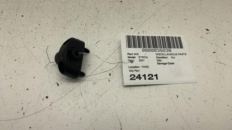 8W9827239 ⭕19-23 Audi e-Tron Rear Liftgate Back Door Buffer Bumper Stopper Wedge 8W9827239