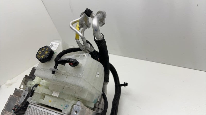 152300200B 21-24 Model 3 Supermanifold Refrigerant Chiller + Coolant Reservoir 1523002-00-B