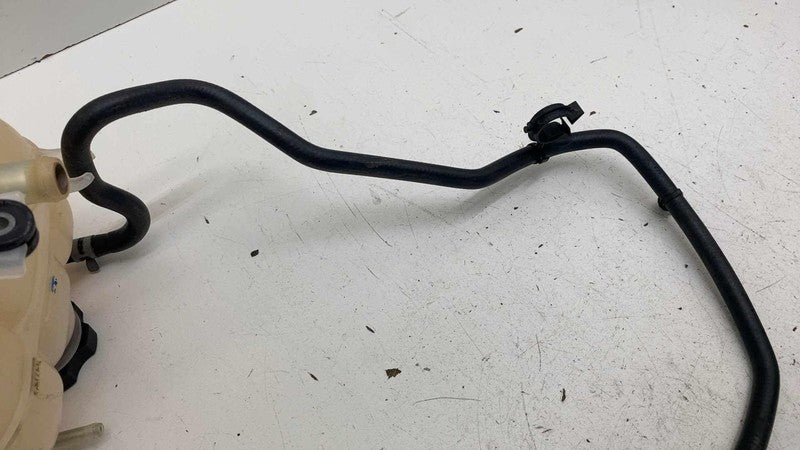 68249136AA ⭕17-25 Chrysler Pacifica Coolant Overflow Expansion Reservoir Tank Bottle w/ Cap