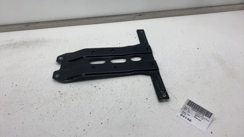 Does not apply ⭕2022-2024 Rivian R1T Under Body Brace Center Mount Support Bracket Assembly OEM