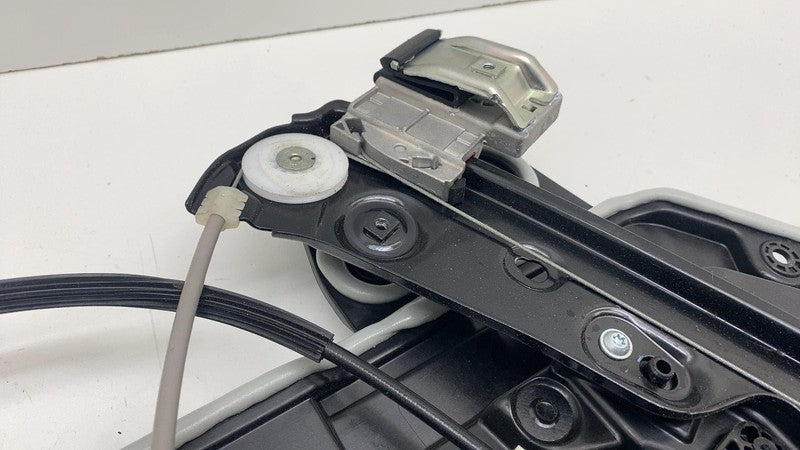 ⭕20-24 Model Y Front Right Door Window Regulator & Motor w/ Carrier 14