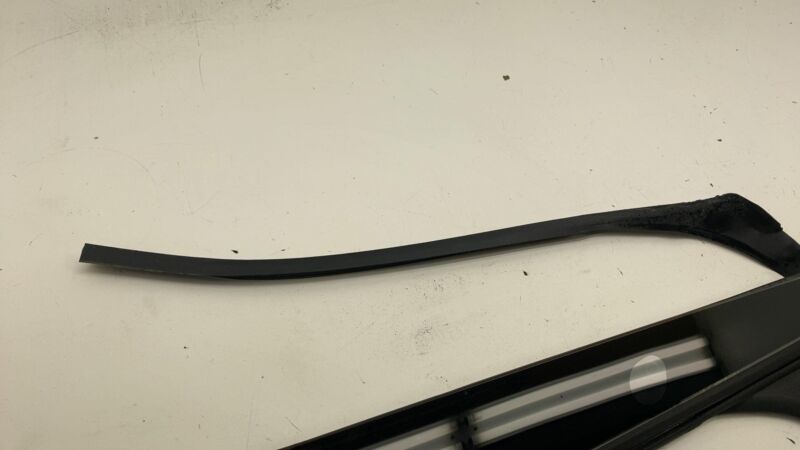 1092312 98 E 16-20 Model X Right B-Pillar Applique Trim Molding w/ Camera & Seal 1092312-98-E