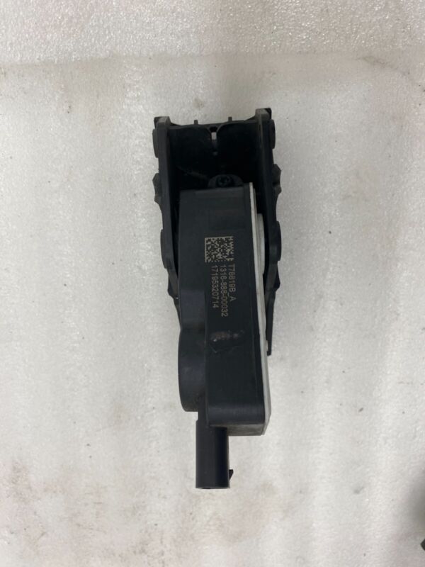 2017-2023 Tesla Model 3 M3 Active Grille Actuator Shutter Motor Control Module