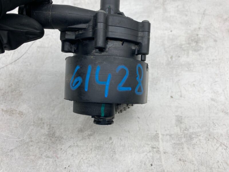 2012-2015 Tesla Model S MS Auxiliary Water Coolant Battery Cooling Pump Assembly