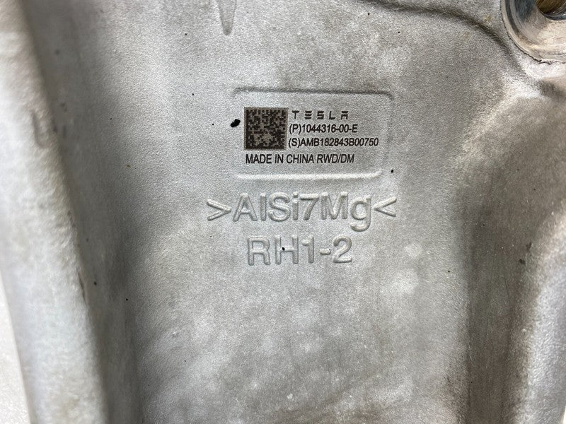 1044316 00 E ⭕ 17-23 Tesla Model 3 M3 Front Passenger AWD Spindle Knuckle Right 1044316-00-E