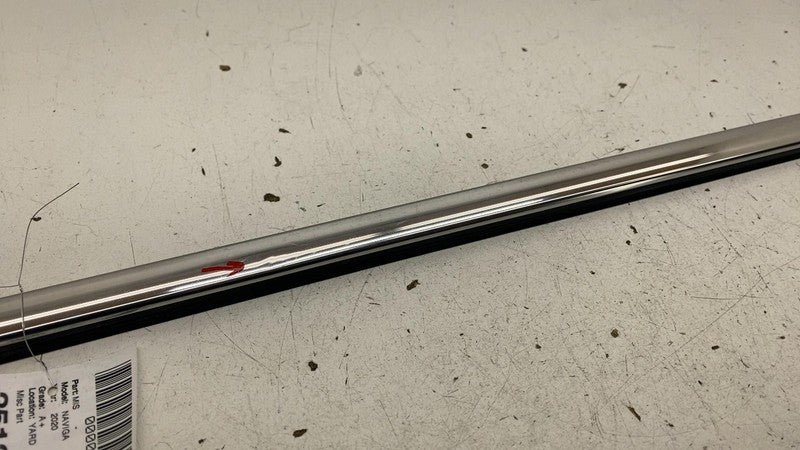 ⭕ 18-21 Lincoln Navigator Front Right Side Door Window Belt Molding Ch