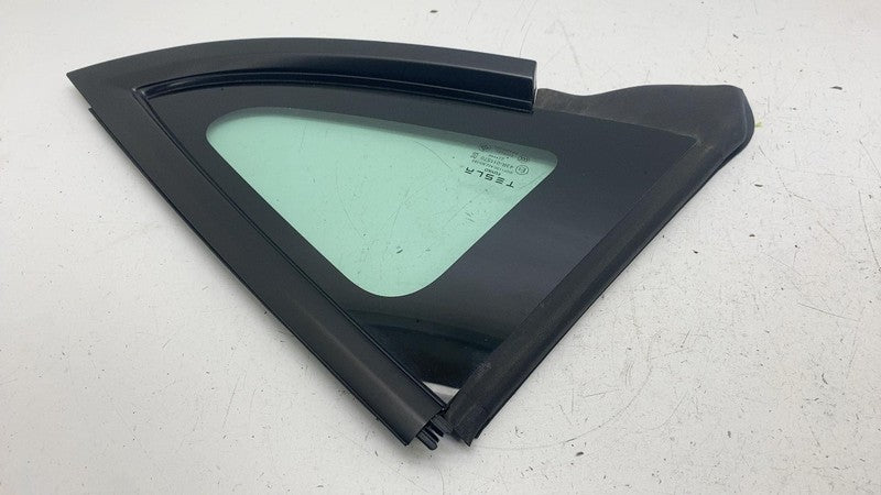 1514978-00 ⭕ 24-25 Model 3 Rear Driver Side Quarter Fixed Window Glass Left LH 1514978-00