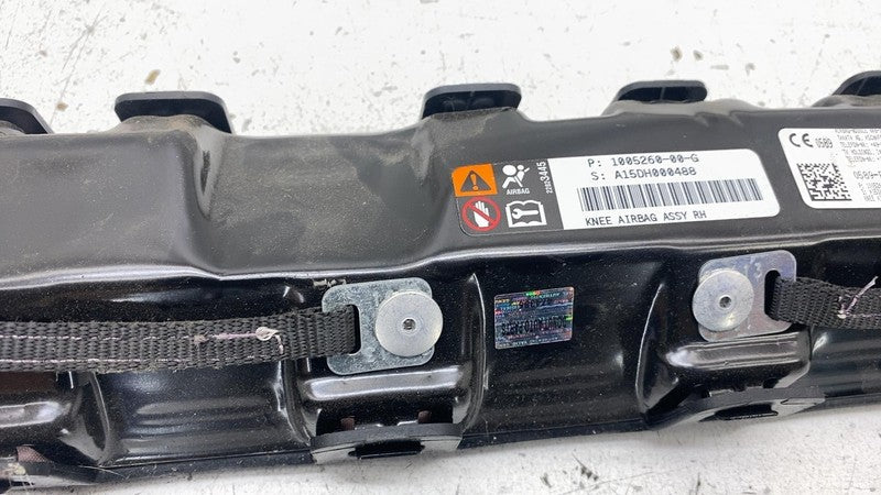 100526000G 2012-2015 Tesla Model S Front Passenger Side Lower Knee Airbag Right RH Assembly