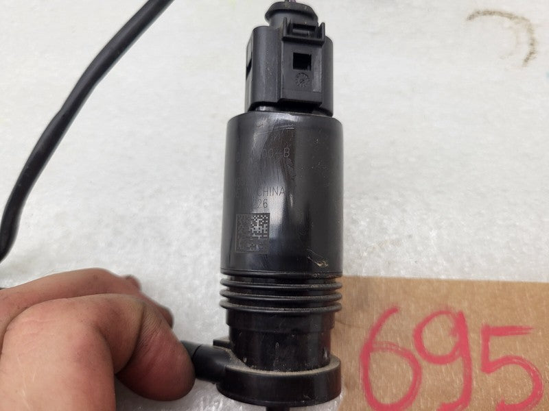 1110164 00 B ⭕2017-2023 Model 3 Y Windshield Wind Screen Wiper Washer Pump Motor 1110164-00-B