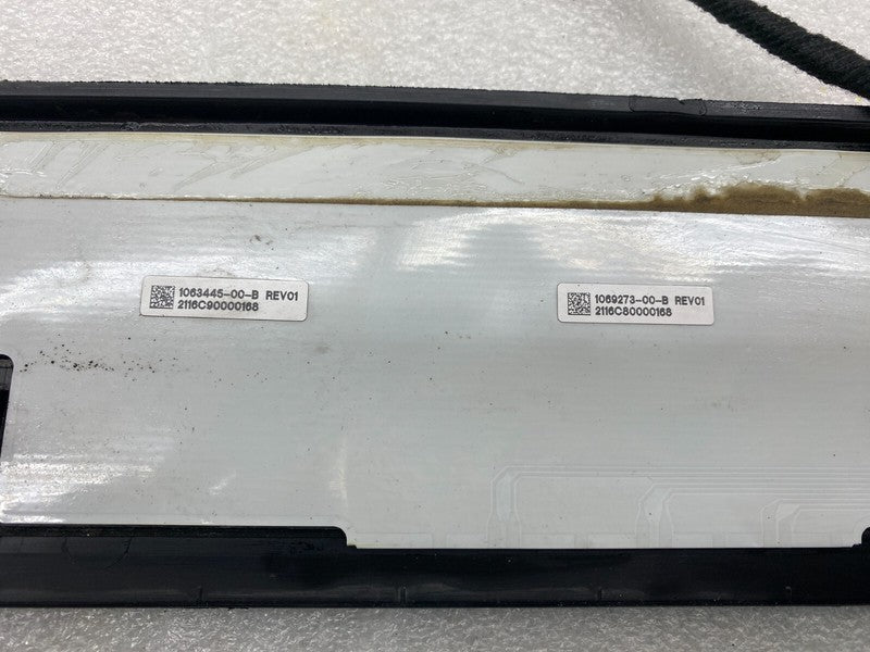 1063445 00 B 16-20 Model X Right Plate Trim Molding + Cladding Capacitive Sensor 1069273-00-B