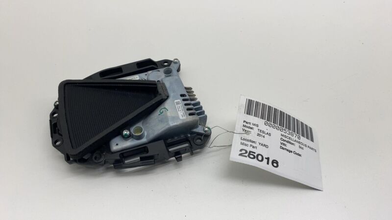 1038482 00 E 2012-2020 Tesla Model S Front Windshield Auto Pilot Mono Camera Control Module