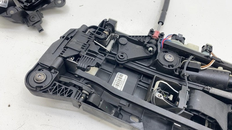 A 223 003 08 99 ⭕ 2022 Mercedes-Benz EQS 450+ V297 Front Right Exterior Door Handle Outer White