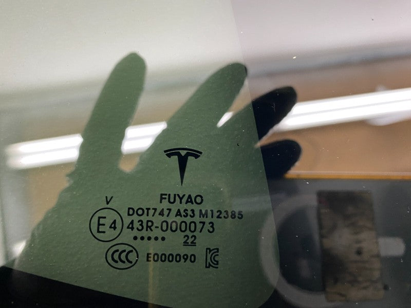 E4 43R-000073 ⭕ 2020-2023 Tesla Model Y Rear Side Quarter QTR Window Glass Right 1495741-99-H