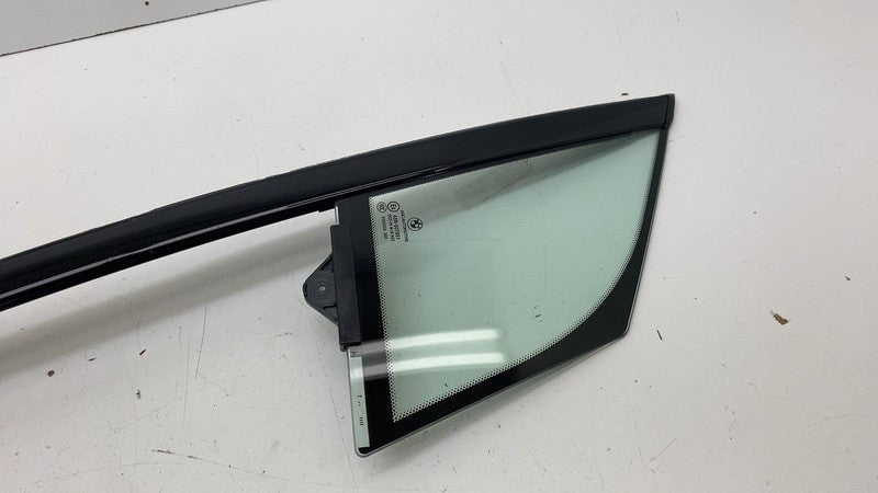 ⭕2014-2021 BMW i3 I01 Front Right Side Door Corner Vent Window Glass O