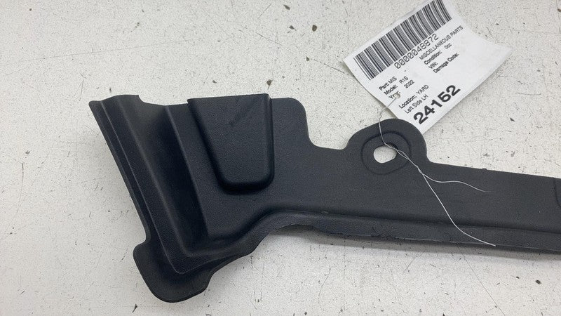 PT00449333B 2022-2024 Rivian R1S Front Left Apron Trim Finisher Bracket Molding Cover Panel