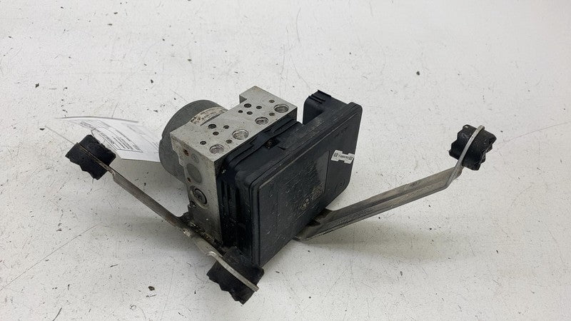 3451-6885427-01 ⭕2014-2021 BMW i3 Anti Lock Brake Pump Control Module w/ Bracket 3451-6885427-01