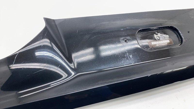 7424734-04 🍩16-19 BMW 740i 750i G11 G12 Trunk Lid License Plate Mount Lower Panel Finisher