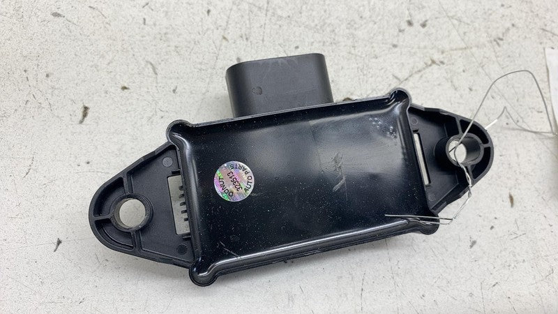 68434538AA ⭕ 2017-2024 Chrysler Pacifica Fuel Pump Computer Control Module Left 68434538AA