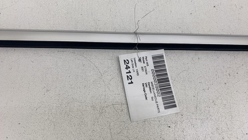4KE 839 475 ⭕ 19-23 Audi E-Tron Quattro Rear Left Side Door Window Belt Moulding 4KE839475
