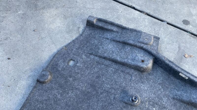 Does not apply 2017-2024 Chrysler Pacifica Under Splash Shield Guard Cover