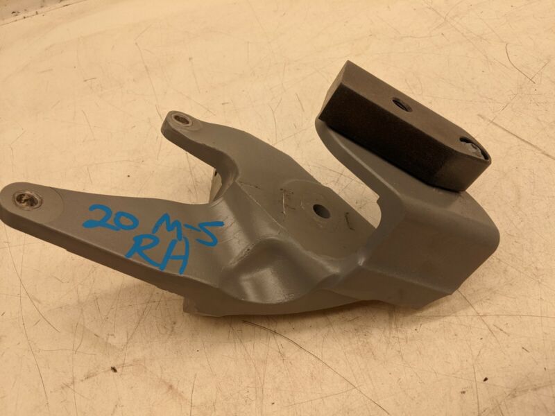 1077751-00-E 2016-2020 Tesla Model S MS Front Passenger Engine Mount Support Bracket Right RH