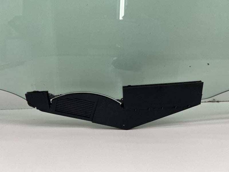 1582616-00-A 2020-2023 Tesla Model Y MY Driver Left Side Front Door Window Glass Laminated LH