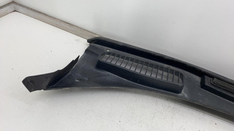 2013-2018 Ford C-Max Front Windshield Wiper Cowl Vent Trim Panel Cover