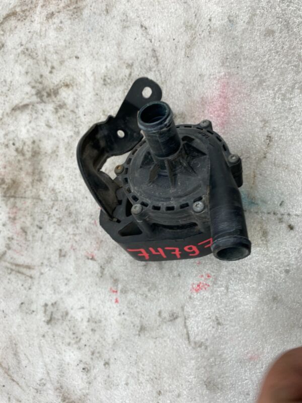 600736700E 2012-2015 Tesla Model S MS Motor Inverter Battery Coolant Auxiliary Water Pump