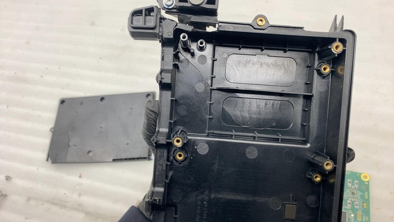 ⭕ 22-24 Air Grand Touring Right Panel GWSW Module Control (PARTS) P11-