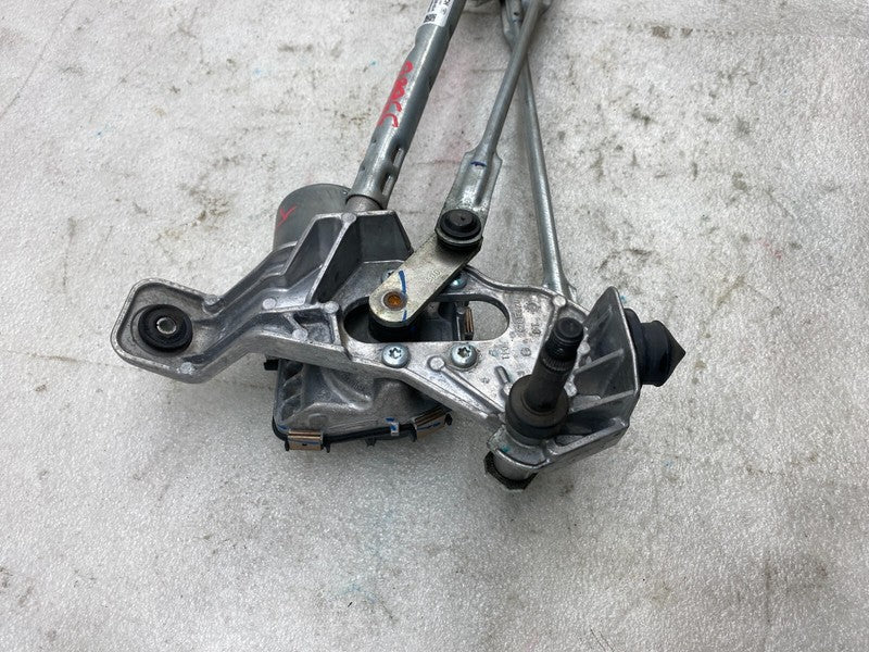 1658936 00 A ⭕20-23 Model Y Front Left Windshield Wiper Linkage Module and Motor 1658936-00-A